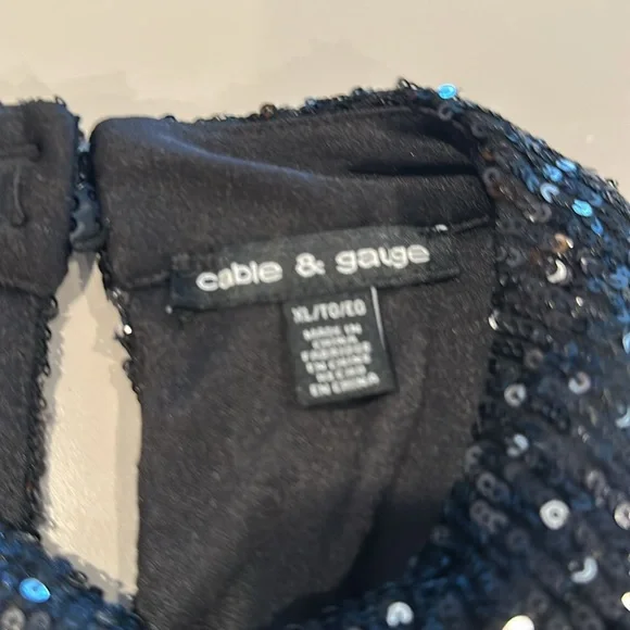 Women’s Silver Sequin Sleeveless Top XL - Picture 2 of 6